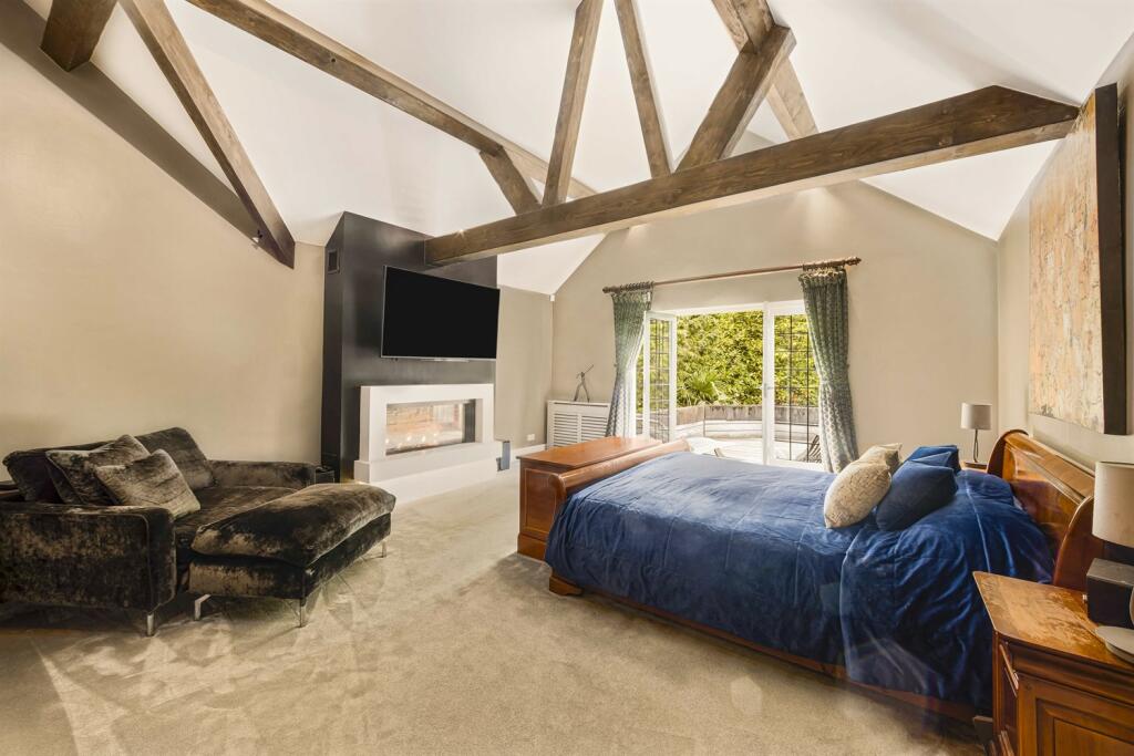 5 bedroom detached house for sale in Delahays Drive, Hale, WA15